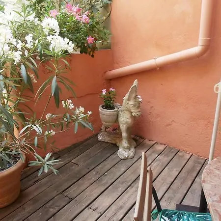 La Cantarelle Apartamento *